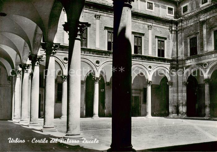 Urbino IT Cortile del Palazzo Ducale