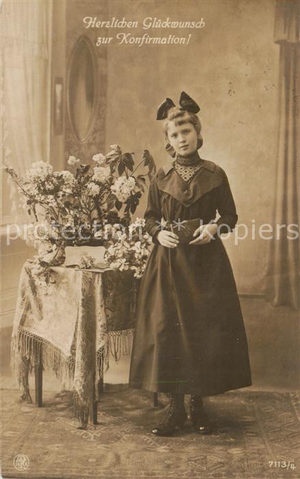 Foto NPG Nr. Nr. 7113 4 Konfirmation