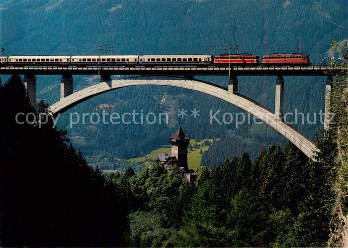 Obervellach Kaernten Expresszug Blauer Enzian auf der Falkensteinbruecke
