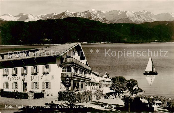 Urfeld Walchensee Hotel Post und Jaeger am See mit Karwendelgebirge