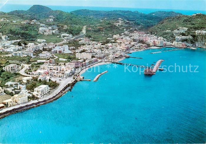 Lacco-Ameno Ischia IT Fliegeraufnahme
