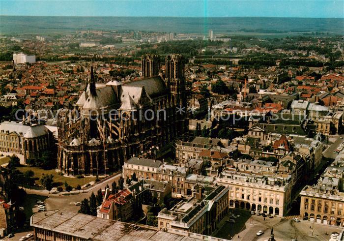 Reims 51 Vue generale aerienne sur la Cathedrale et la Place Royale