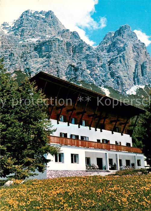 Val Badia Gadertal Suedtirol IT Armentarola