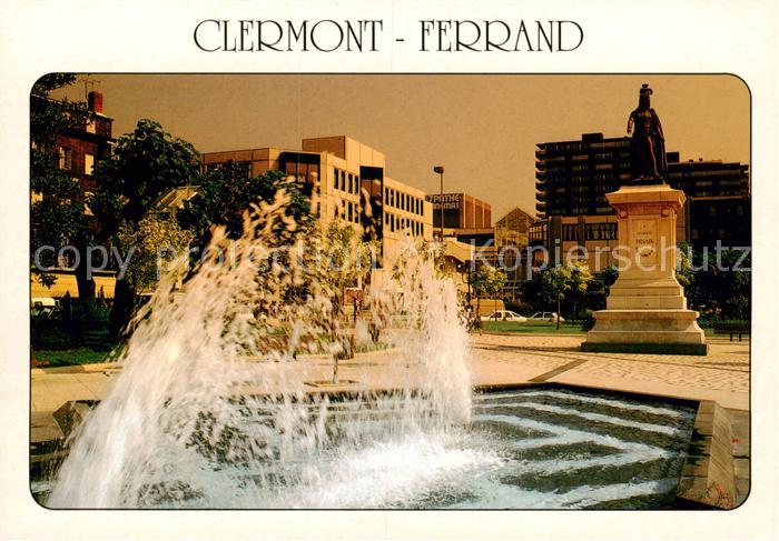 Clermont  63-Ferrand Le bassin place de Jaude