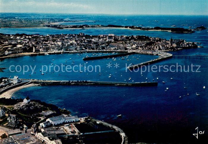 Roscoff Les viviers la plage Sainte Barbe le vieux port et la pointe de Perharid