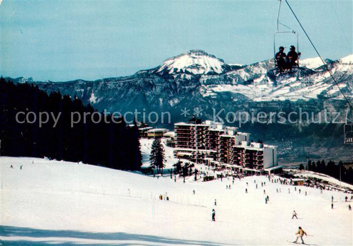 Les Sept Laux Les residences Le Cottepens et l’Agnelin et au fond la Dent de Cro