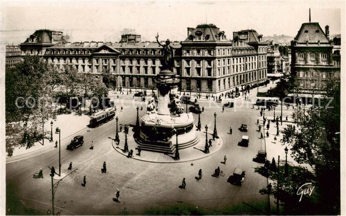 Strassenbahn Tramway-- Paris Place de la Republique