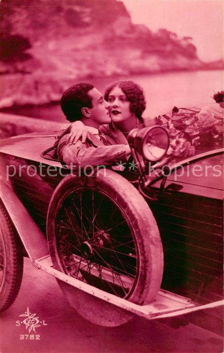 Foto SOL Nr. Nr. 3782 Frau Mann Auto Liebespaar