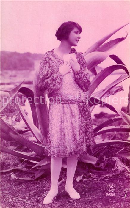 Foto PC Paris Nr. Nr.2635 Frau
