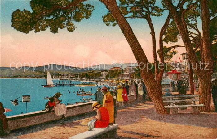 Juan-les-Pins Antibes 06 La Plage et la Pinede