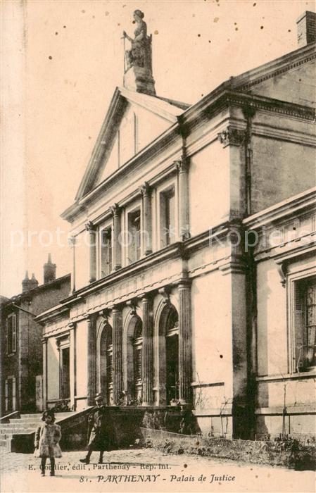 Parthenay Palais de Justice