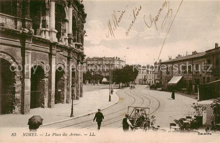 Nimes 30 La Place des Arenes