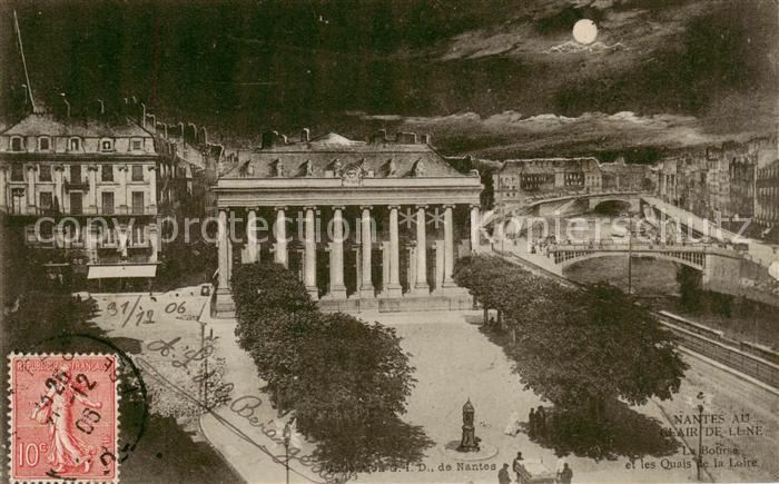 Nantes 44 La Bourse et les Quais de la Loire