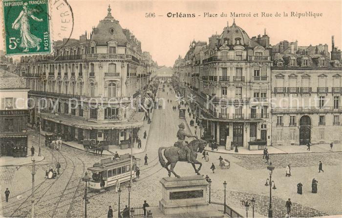 Orleans 45 Loiret Place du Martroi et Rue de la Republique