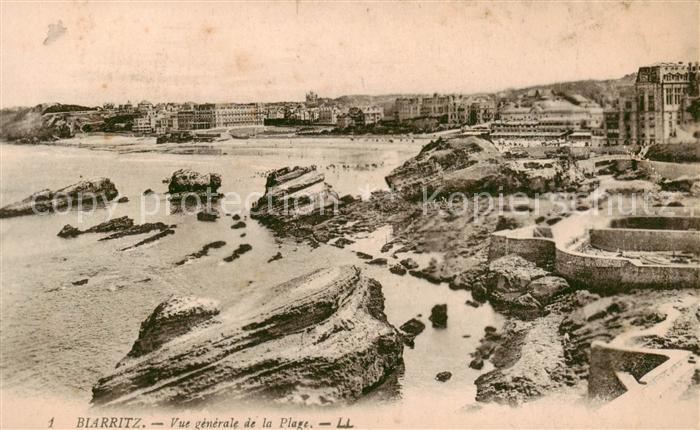 Biarritz Pyrenees Atlantiques Vue generale de la Plage