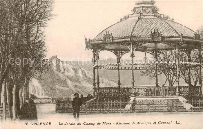 Valence 26 Le Jardin du Champ de Mara Kiosque de Musique et Crussol