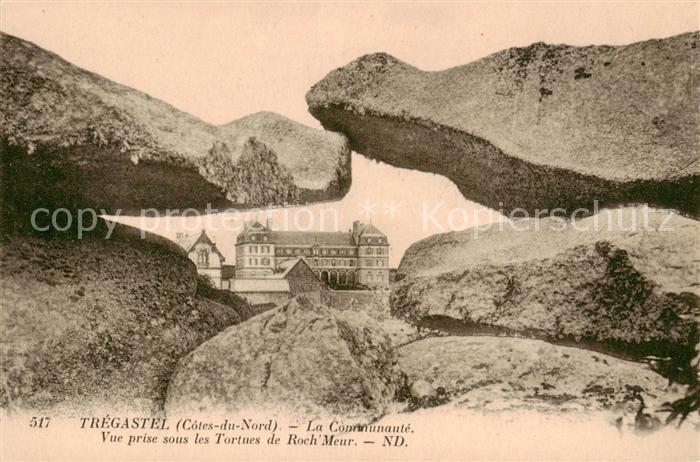 Tregastel 22 Cotes-d Armor La Communaute Vue prise sous les Tortues de Roch Meur