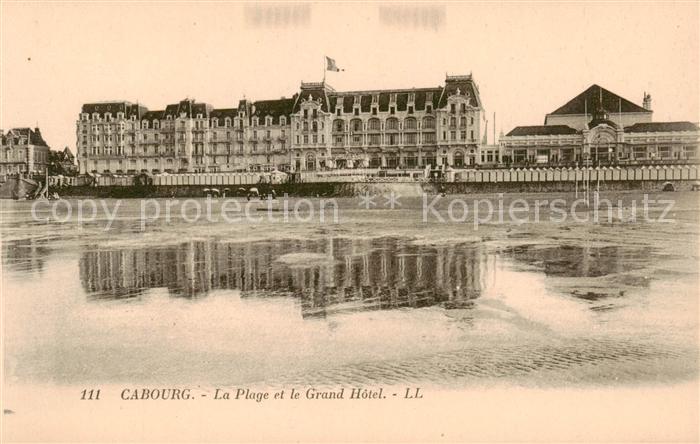 Cabourg 14 Calvados La Plage et le Grand Hotel
