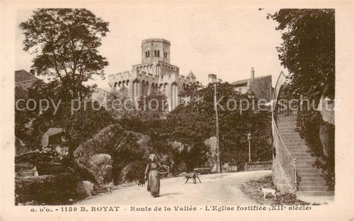 Royat 63-les-Bains Route de la Vallee Eglise fortifiee