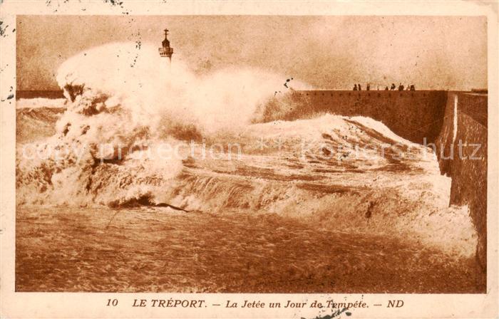Le Treport 76 La Jetee un Jour de Tempete