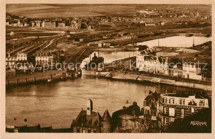 Le Treport 76 Le Port pendant la manoeuvre du Pont tournant