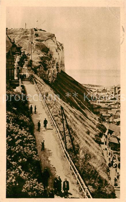 Le Treport 76 Les escaliers d’acces aux terrasses qui surplombent le Treport