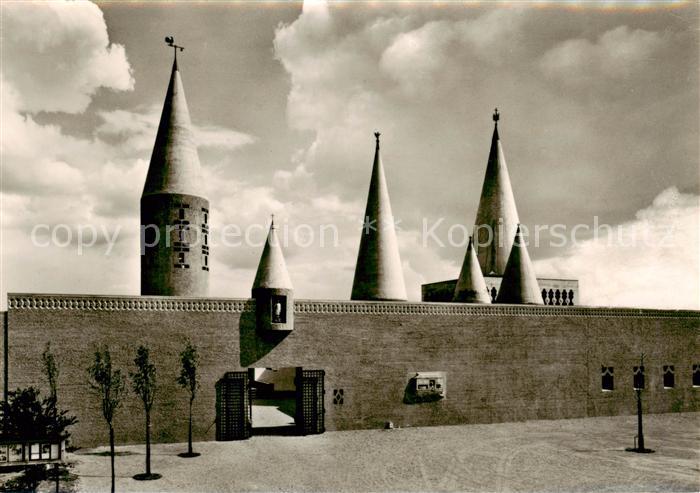 Koeln  Rhein Kath Pfarrkirche Herz Jesu