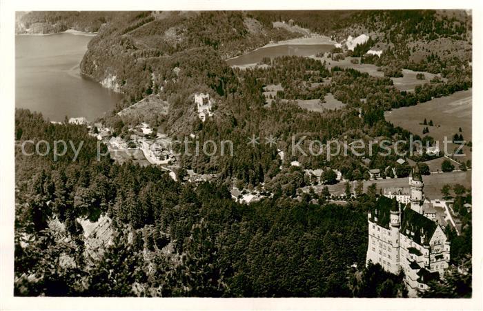 Fuessen Allgaeu Koenigsschloesser Neuschwanstein und Hohenschwangau mit Alpsee u