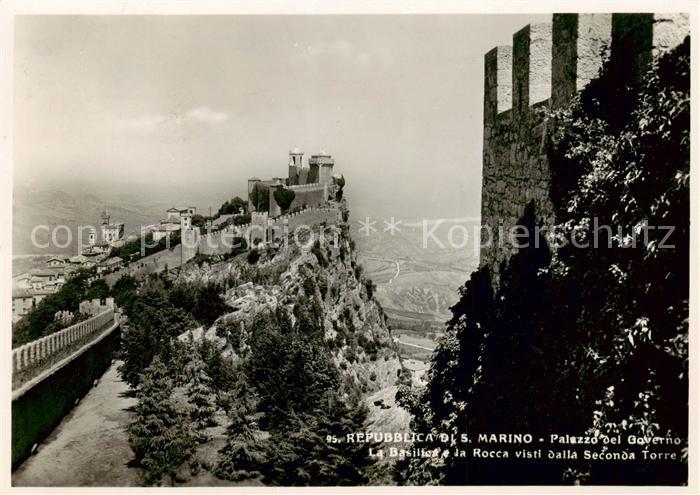 San Marino Repubblica Palazzo del Gaverno La Basilica in Rocca visti dalla Secon