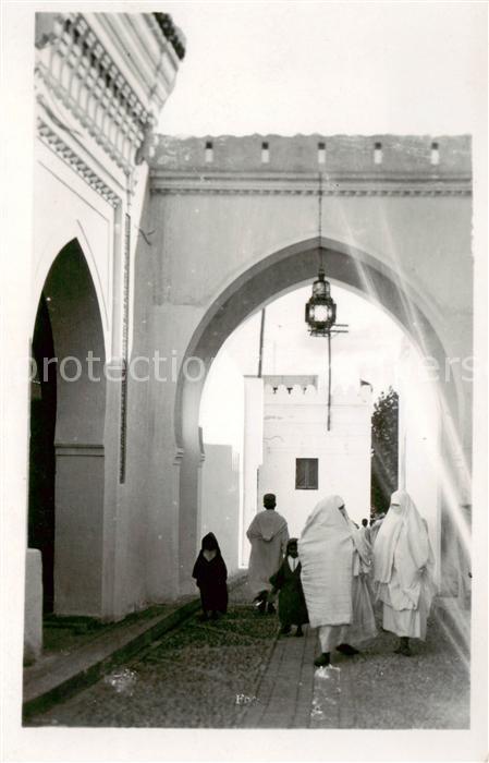 Tetuan Tetouan Maroc Rue avec des Arabes