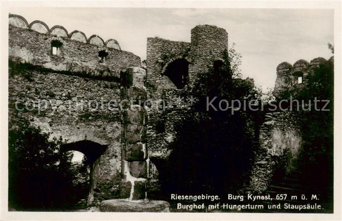 Riesengebirge Krkonose Karkonosze Burg Kynast Burghof mit Hungerturm und Staupsa