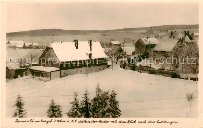 Zinnwald-Georgenfeld Saechsischer Reiter mit Blick nach dem Sudetengau Winterpan