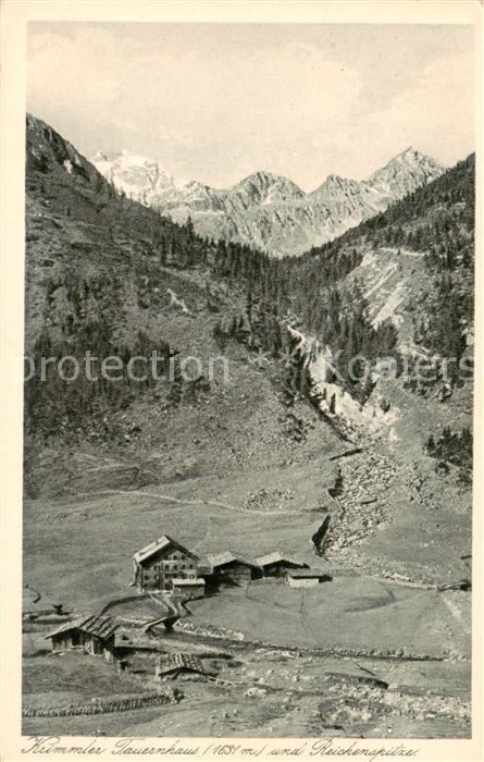 Krimmler-Tauernhaus 1691m AT mit Reichenspitze und Warnsdorfer Huette