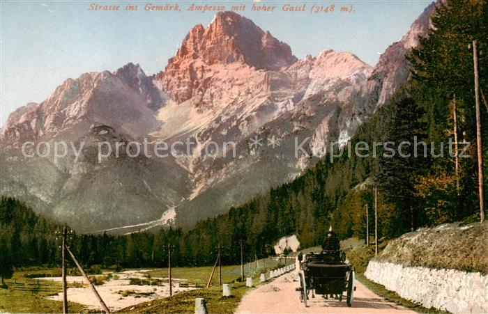 Ampezzo Cortina d Ampezzo IT Strasse ins Gemaerk mit hoher Gaisl