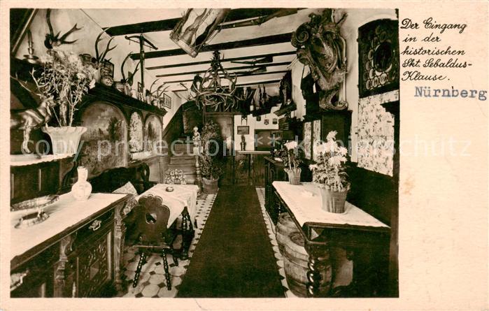 NueRNBERG  CITY Eingang in der historischen St Sebaldus Klause