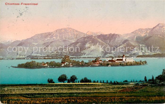 Chiemsee Bayern Blick zur Fraueninsel mit Kloster Chiemgauer Alpen
