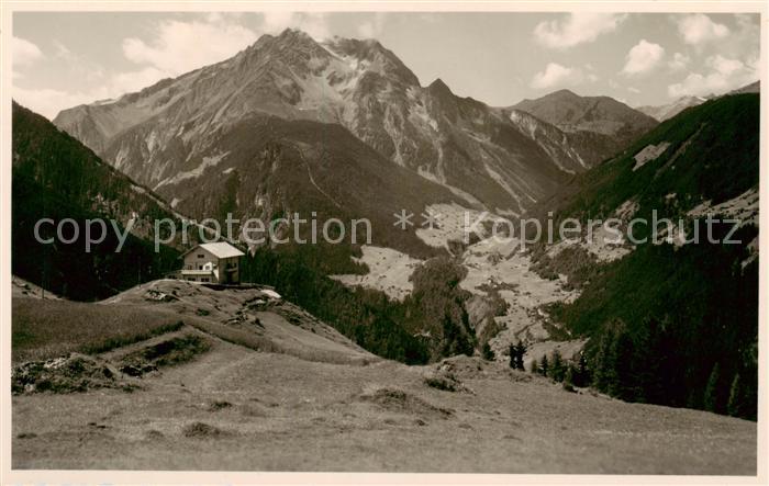 Mayrhofen Zillertal AT Steinerkoglhaus mit Gruenberg