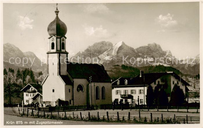 Kruen Garmisch-Partenkirchen Kirche mit Zugspitzmassiv