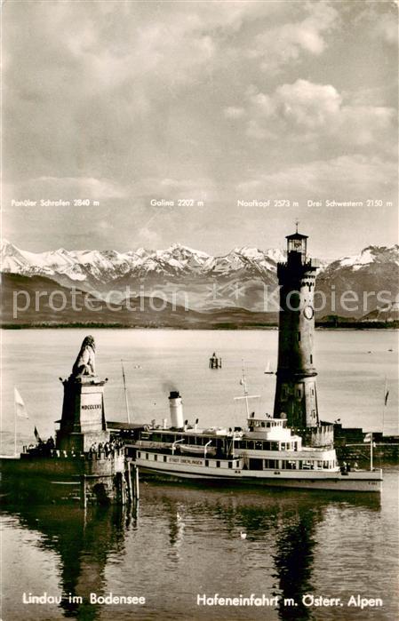 Dampfer Seitenrad Lindau Bodensee Hafeneinfahrt