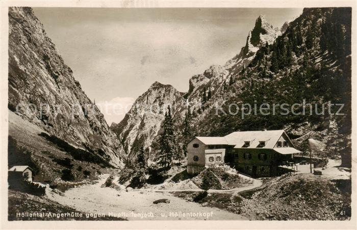 Hoellental Garmisch-Partenkirchen Angerhuette mit Hupfleitenjoch und Hoellentork