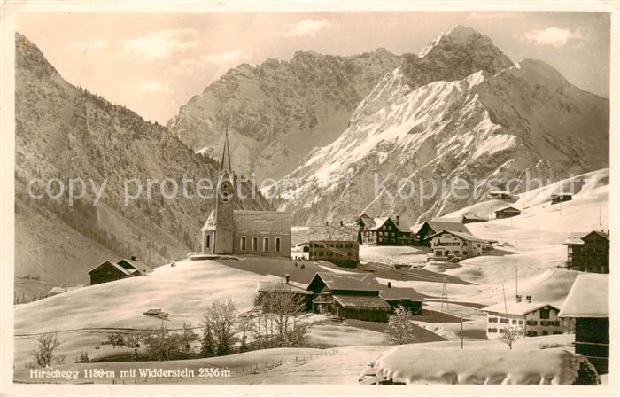 Hirschegg Kleinwalsertal Vorarlberg mit Kirche und Widderstein