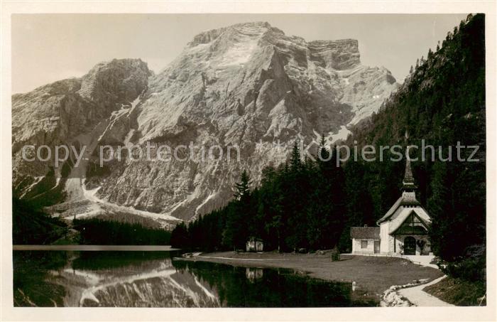 Lago di Braies IT Gruppo delle Dolomiti can Sasso la Porta