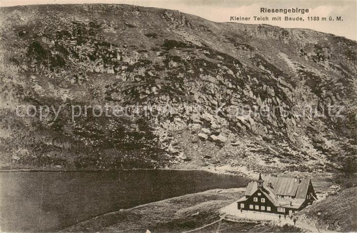 Riesengebirge Krkonose Karkonosze Kleiner Teich mit Baude