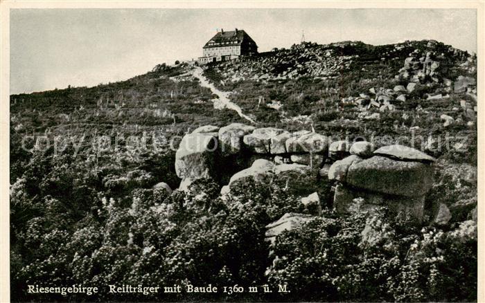 Riesengebirge Krkonose Karkonosze Reiftraeger mit Baude