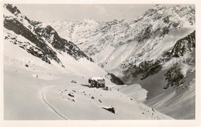 Westfalenhaus 2300m Tirol AT mit Linsener Villerspitze Schoenlisens und Hochgrad