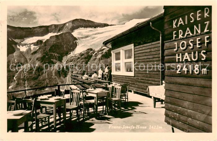 Grossglockner 3798m Kaernten AT Kaiser Franz Josef Haus Terrasse