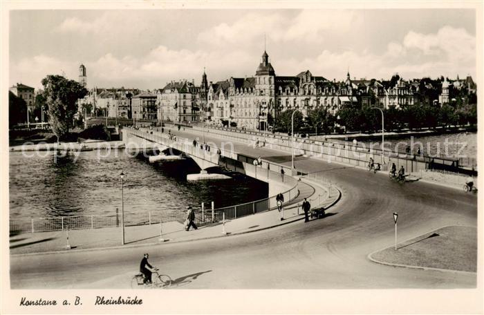Konstanz Bodensee Rheinbruecke Blick zur Altstadt