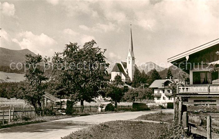Bad Wiessee Katholische Kirche mit Hirschberg und Kampen Tegernseer Berge
