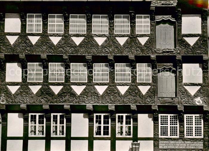 BRAUNSCHWEIG  CITY Fachwerk am Gildehaus mit Schnitzereien