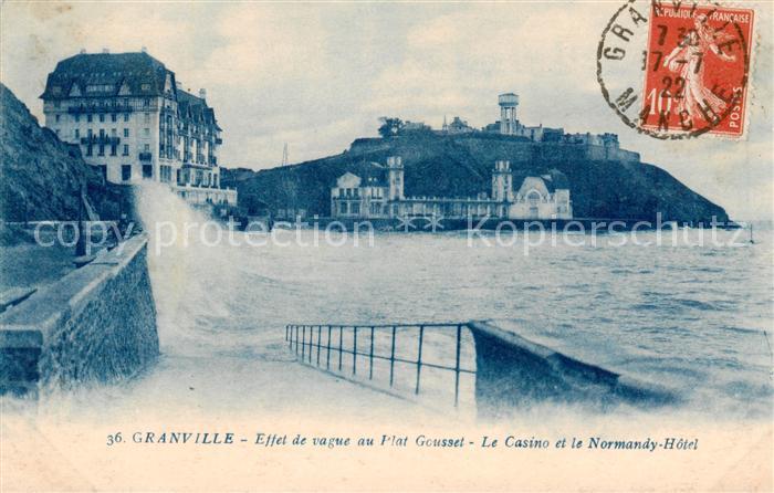 Granville 50 Manche Effet de Vague au Plat Gousset Le Casino et le Normandy Hote